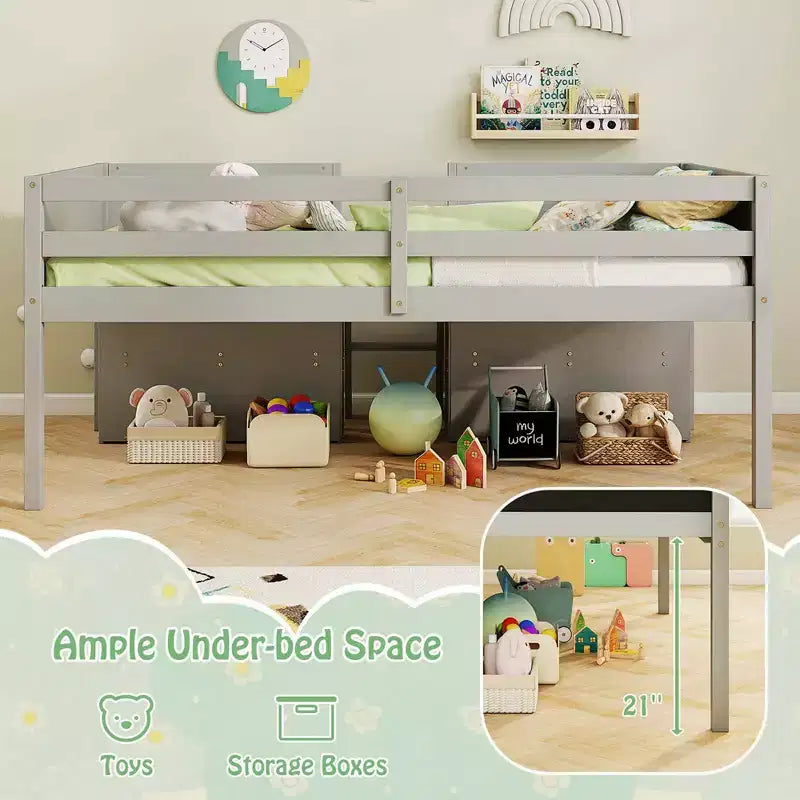 Letto a castello basso singolo con scala a rampa e librerie, sponda di sicurezza a tutta lunghezza, bianco/grigio