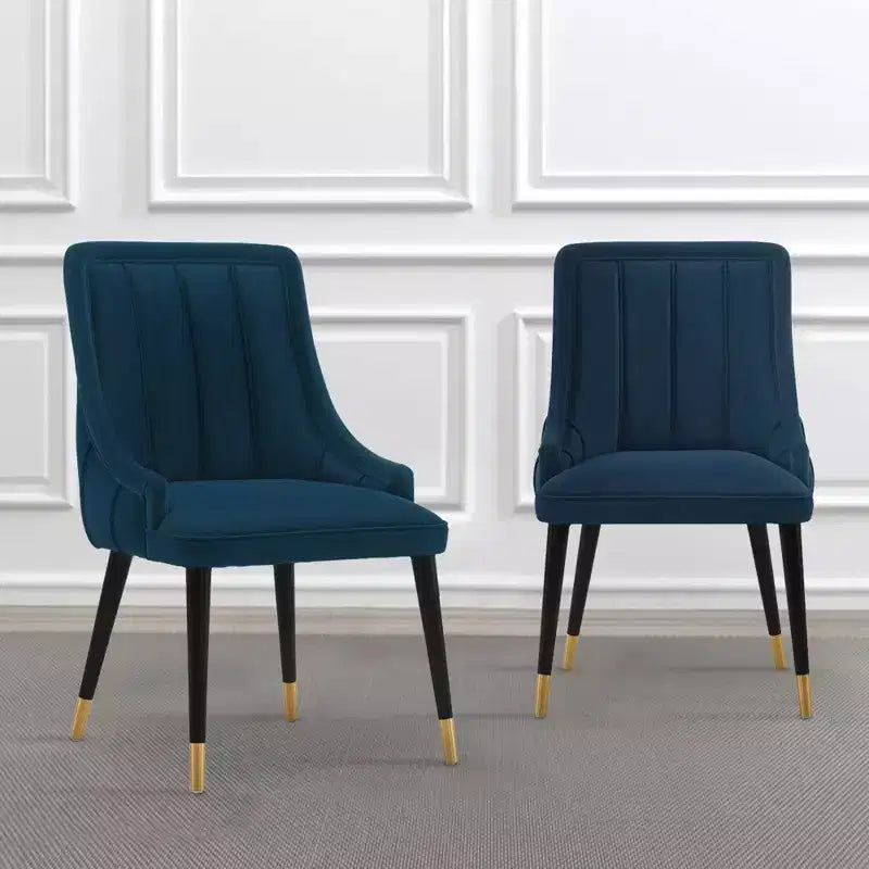 Sedie da pranzo moderne Eda imbottite in velluto blu notte