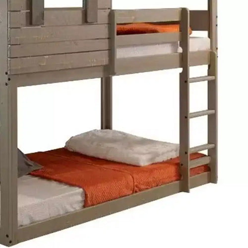 Letto a castello Darlene con soppalco e letto a castello 77" Rustic Gray: Legno massello di pino, sponde di protezione, scaletta, area giochi