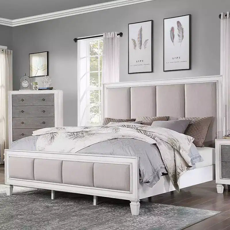 Letto Eastern King 88" Katia, Lino Grigio Chiaro, Finitura Bianco Invecchiato Grigio Rustico