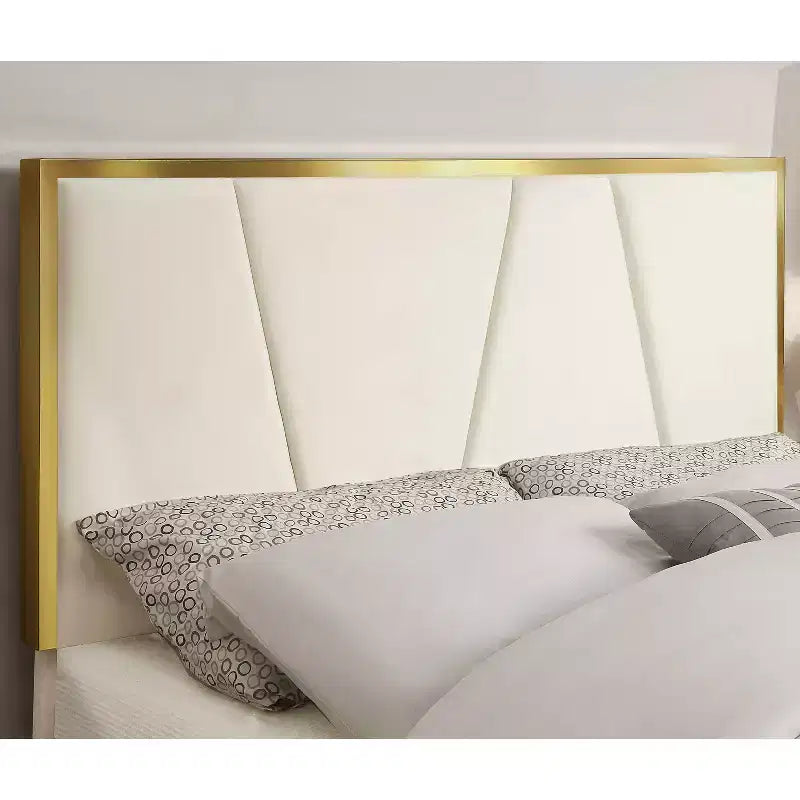 Letto completamente imbottito Kealoa Glam, beige