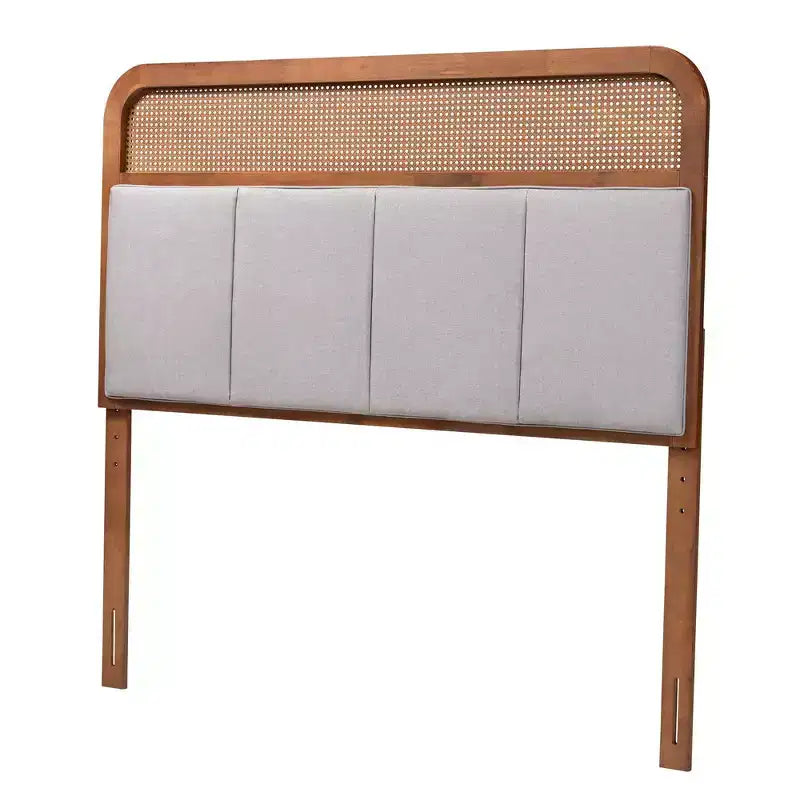 Testiera King Esti in tessuto e legno con rattan grigio chiaro/noce cenere: Design Mid-Century, 5 altezze regolabili