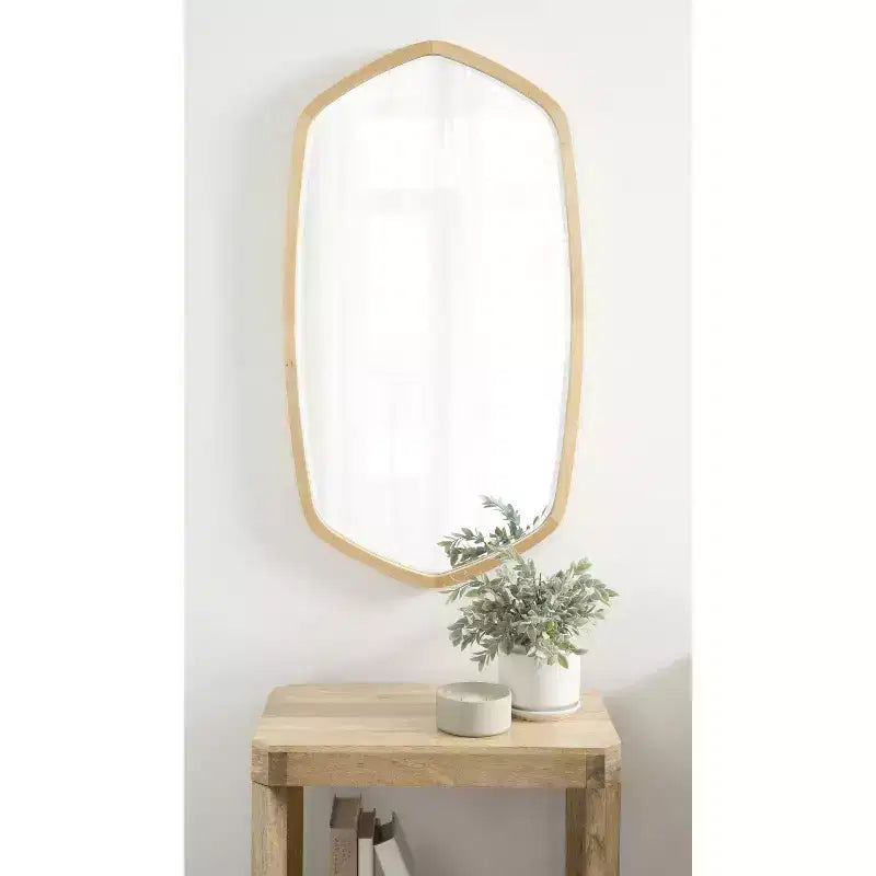 Specchio da parete con cornice esagonale McLean, 20x36, Naturale