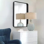 Specchio da Parete Decorativo Rettangolare per Vanity Moderno con Cornice in Ferro Nero Satinato Smussata, 30 Pollici di Larghezza, per Bagno, Camera da Letto, Soggiorno